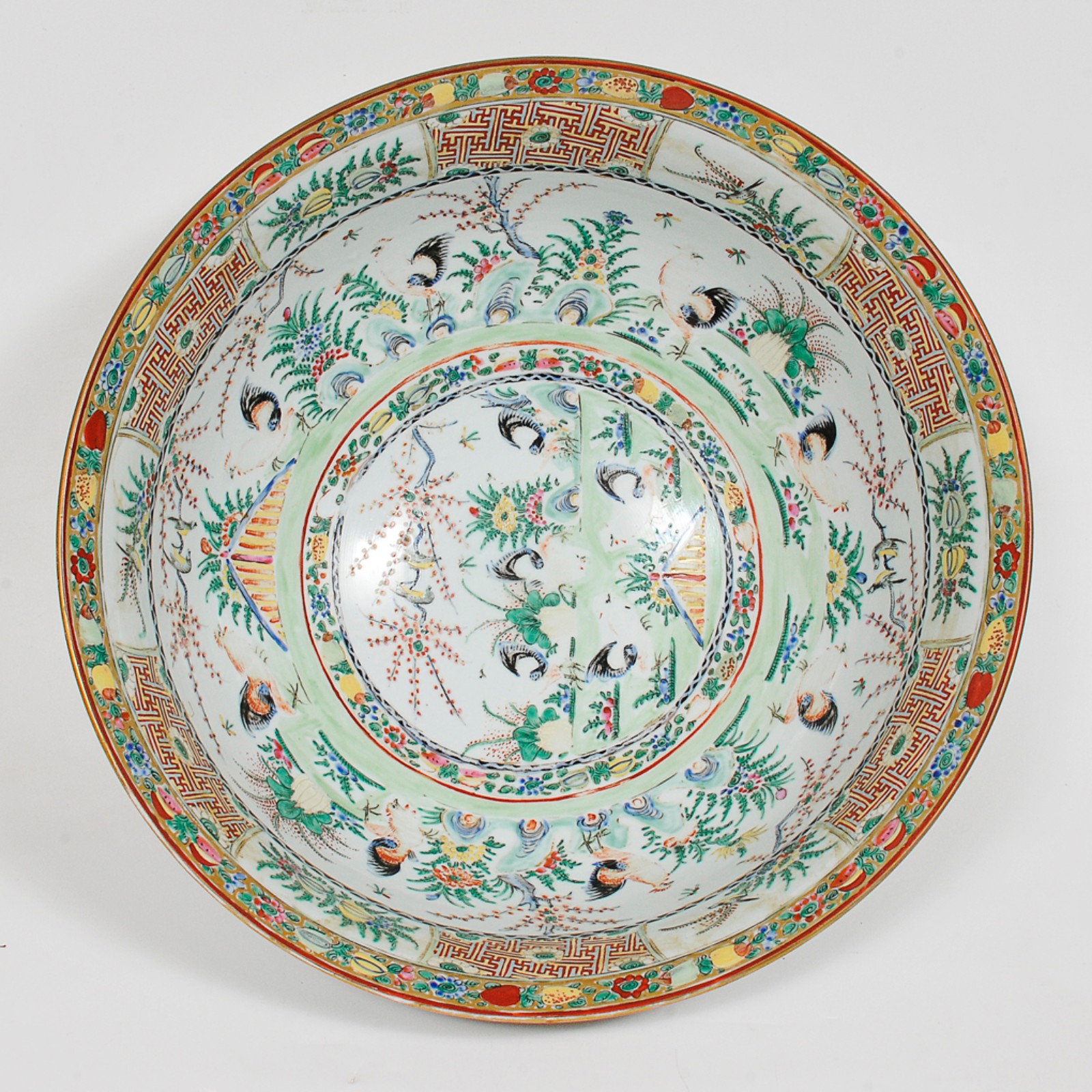 Grande bowl em porcelana oriental ricamente policromada e decorada... - foto 3 de 6