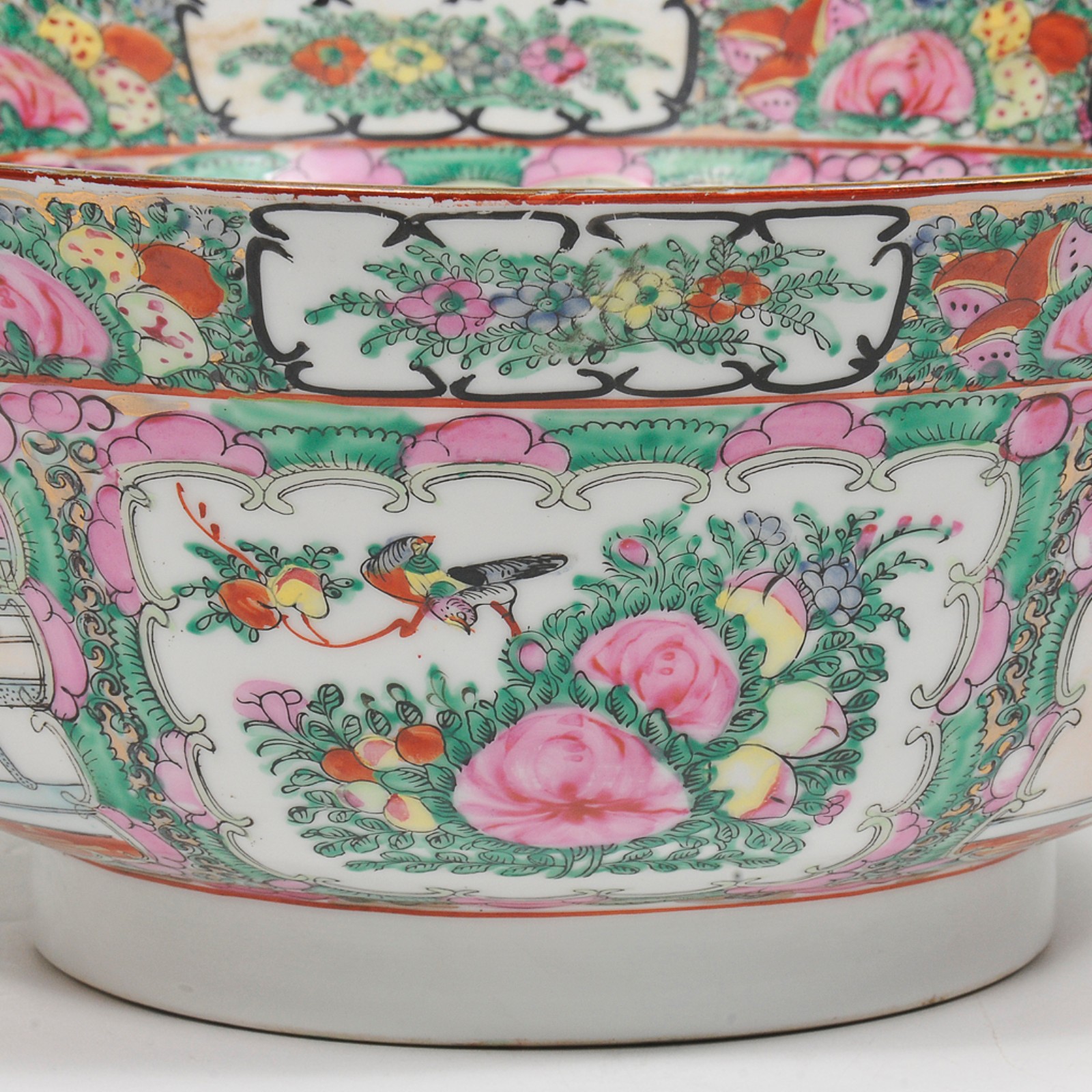 Grande bowl em porcelana oriental ao gosto mandarim decorado com... - foto 5 de 6