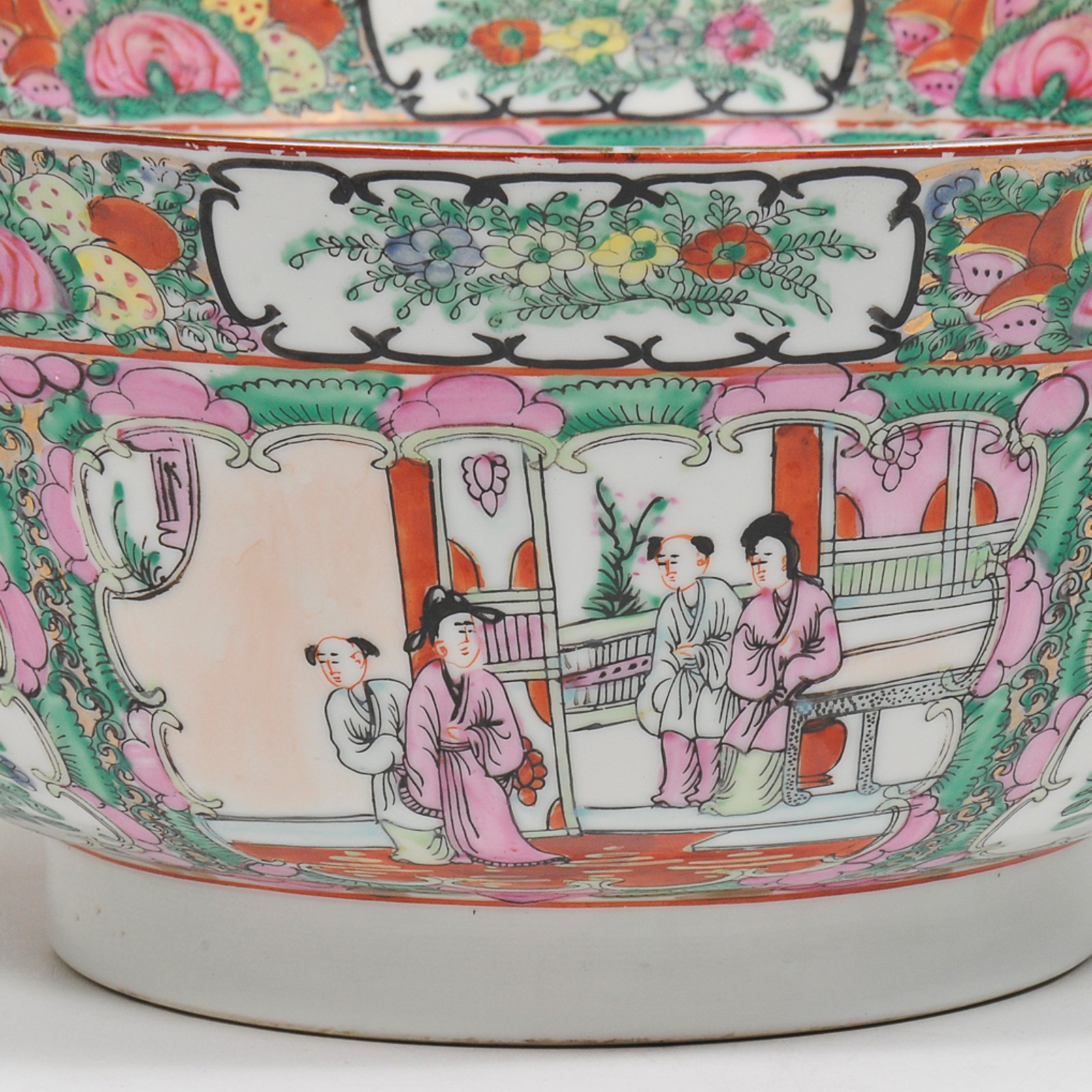 Grande bowl em porcelana oriental ao gosto mandarim decorado com... - foto 4 de 6