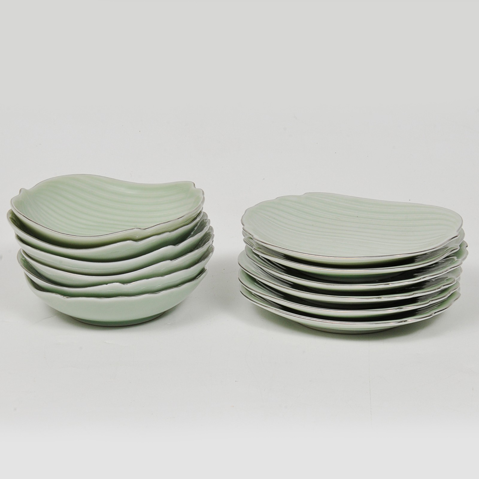 Conjunto com 12 porta petiscos em porcelana japonesa manufatura Seyei... - foto 1 de 5