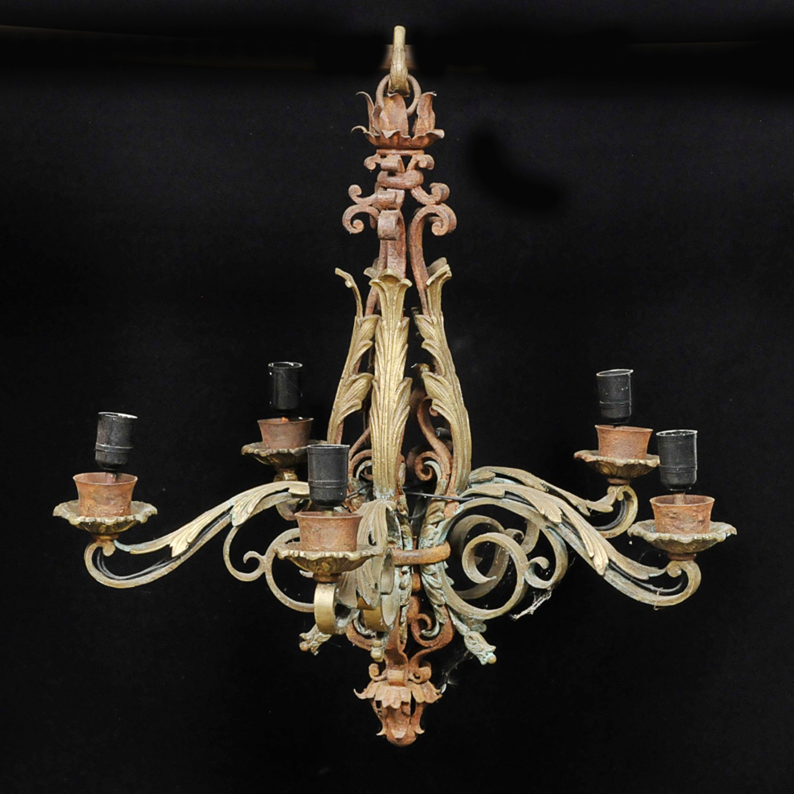 Lustre de teto francês em bronze dourado ricamente cinzelado para 6... - foto 1 de 2