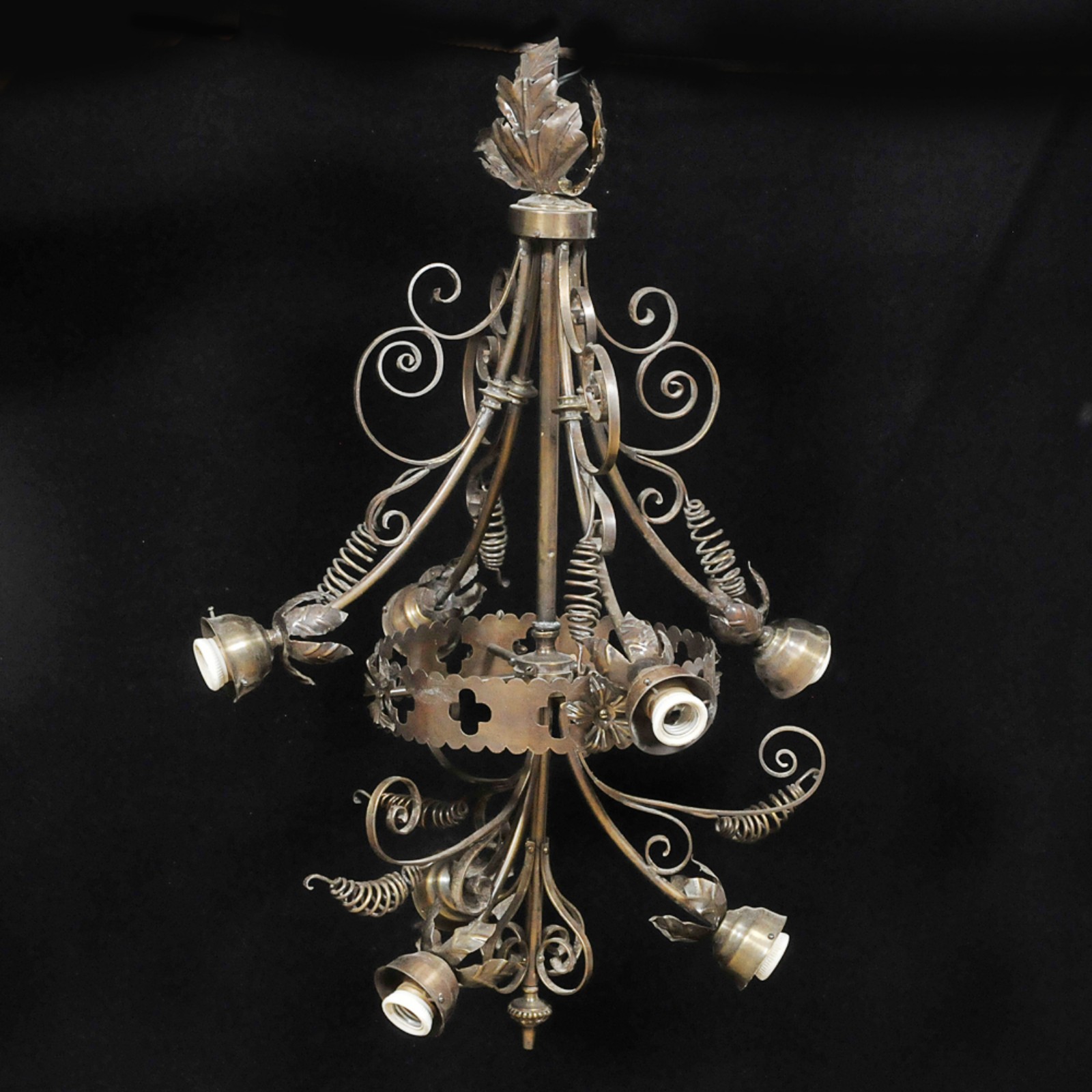Lustre de teto art noveau em metal patinado ricamente cinzelado com... - foto 1 de 2