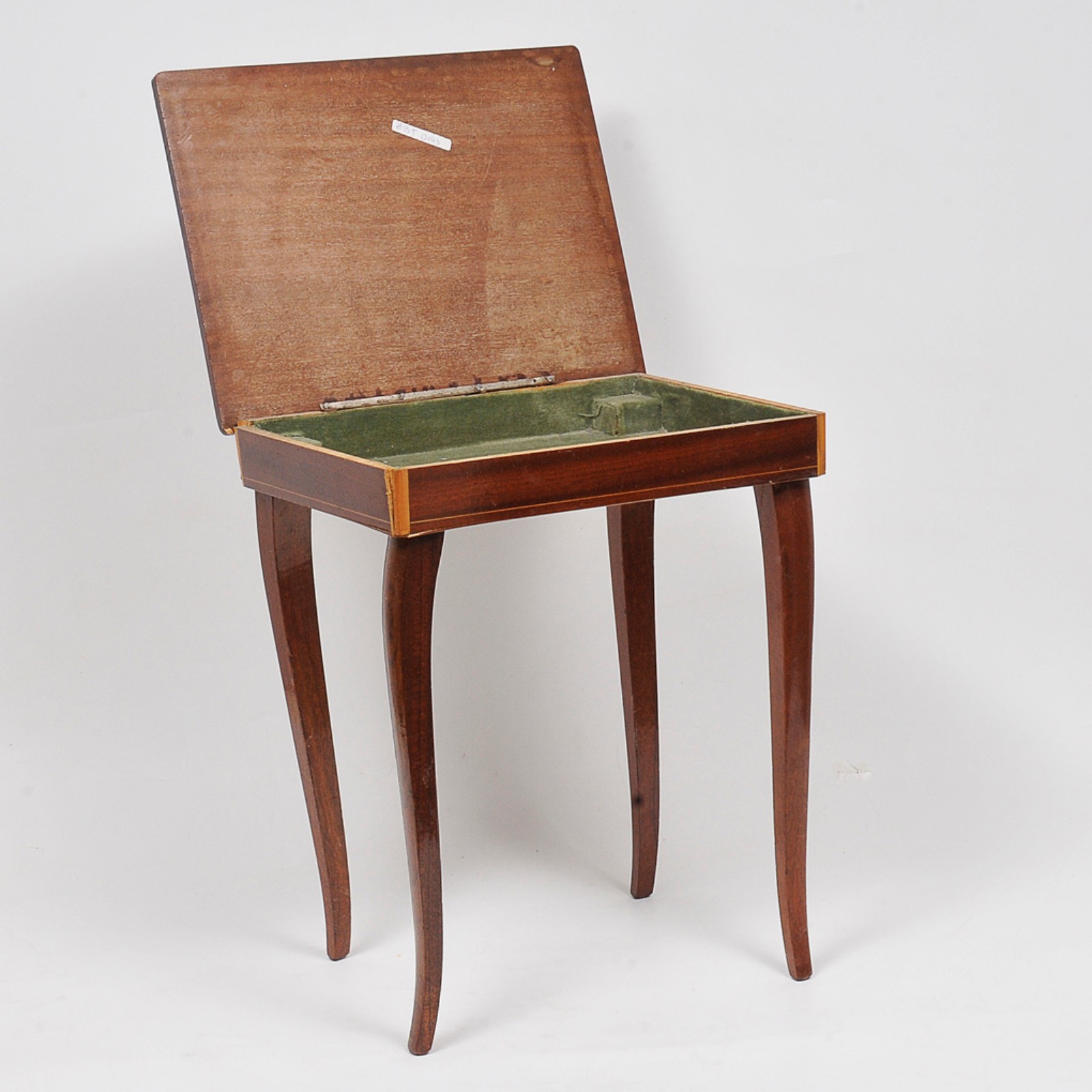 Mesa costureira em madeira com trabalho em marqueterie. Séc. XX. Lote... - foto 2 de 4