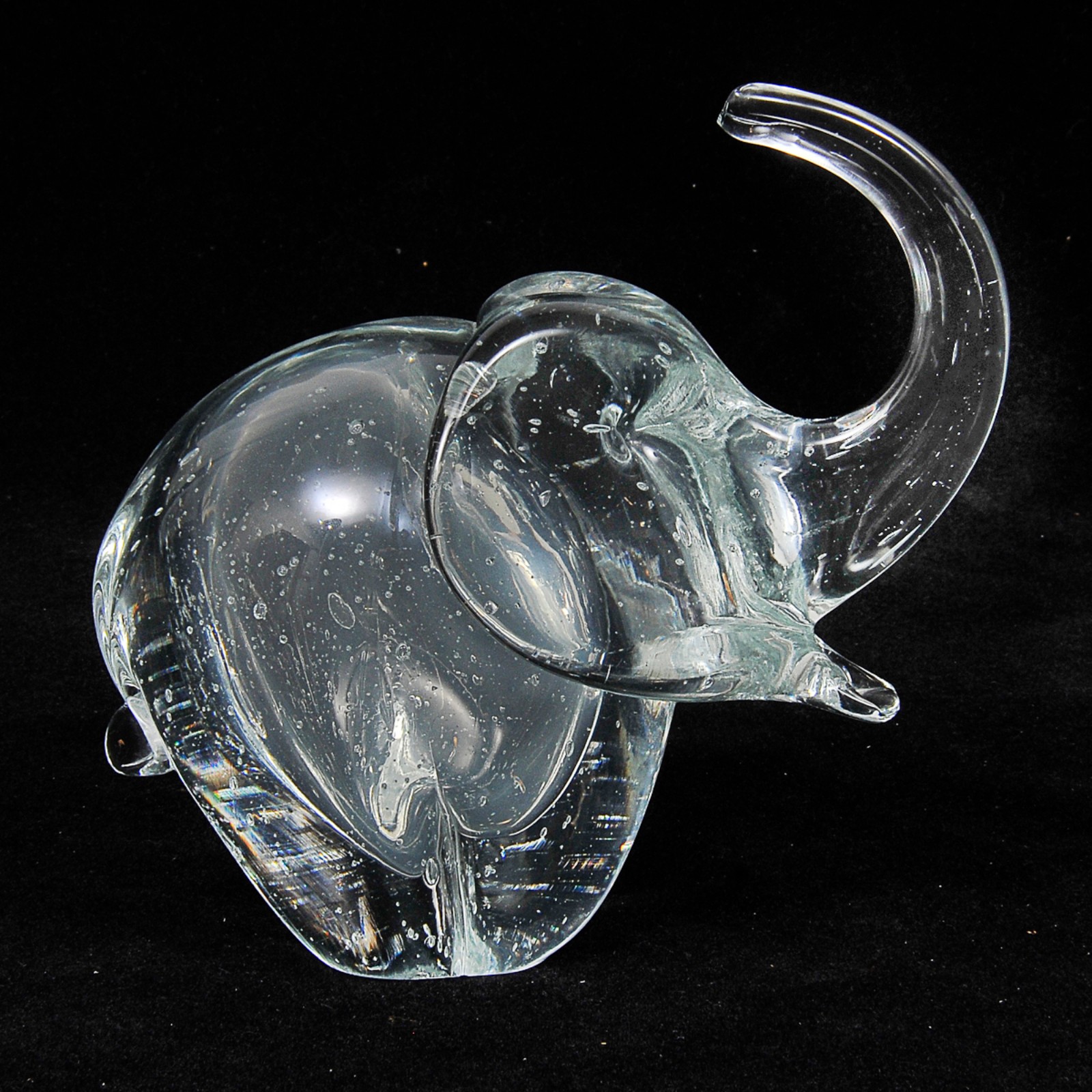 Escultura em vidro artístico soprado representando elefante. Lote não... - foto 2 de 5