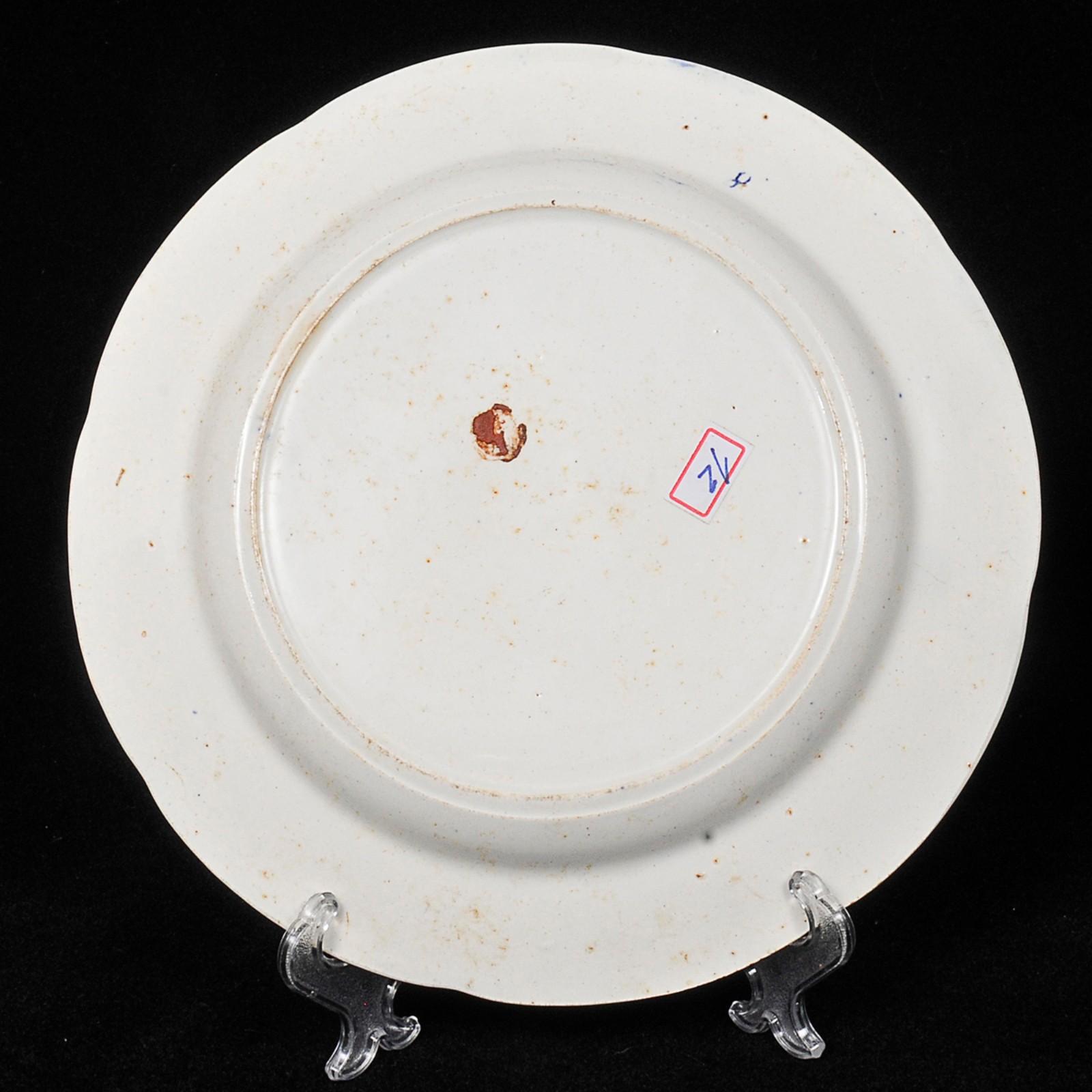 Lote contendo duas peças em porcelana, sendo uma travessa com marca... - foto 6 de 6