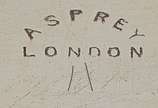 Salva em prata inglesa de formato circular orna... - Salva em prata inglesa de formato circular ornada por borda recortada em gomos e concheados - Contrastes com chancela de Sheffield de 1969 e mar...