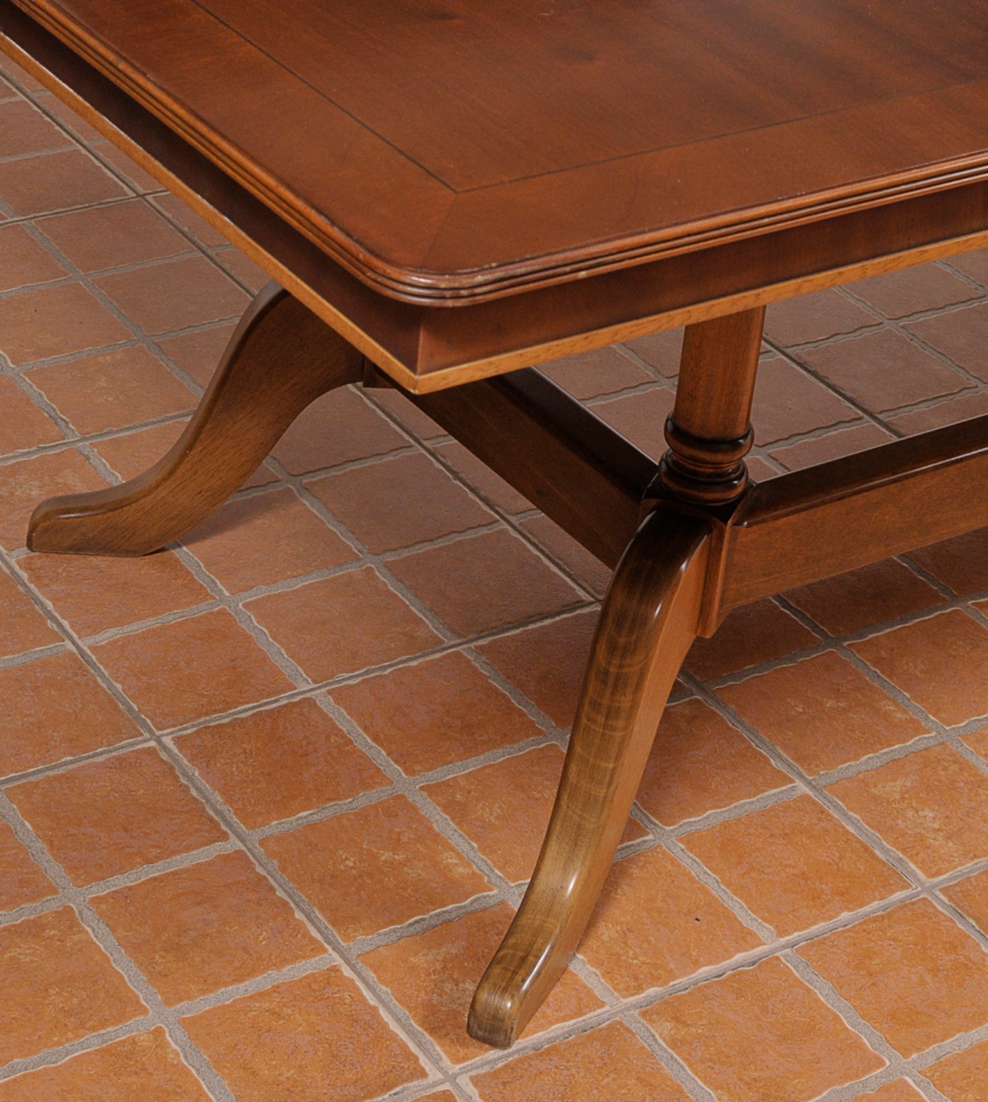 Grande mesa de jantar para 10 lugares estilo francesa em madeira... - foto 4 de 4