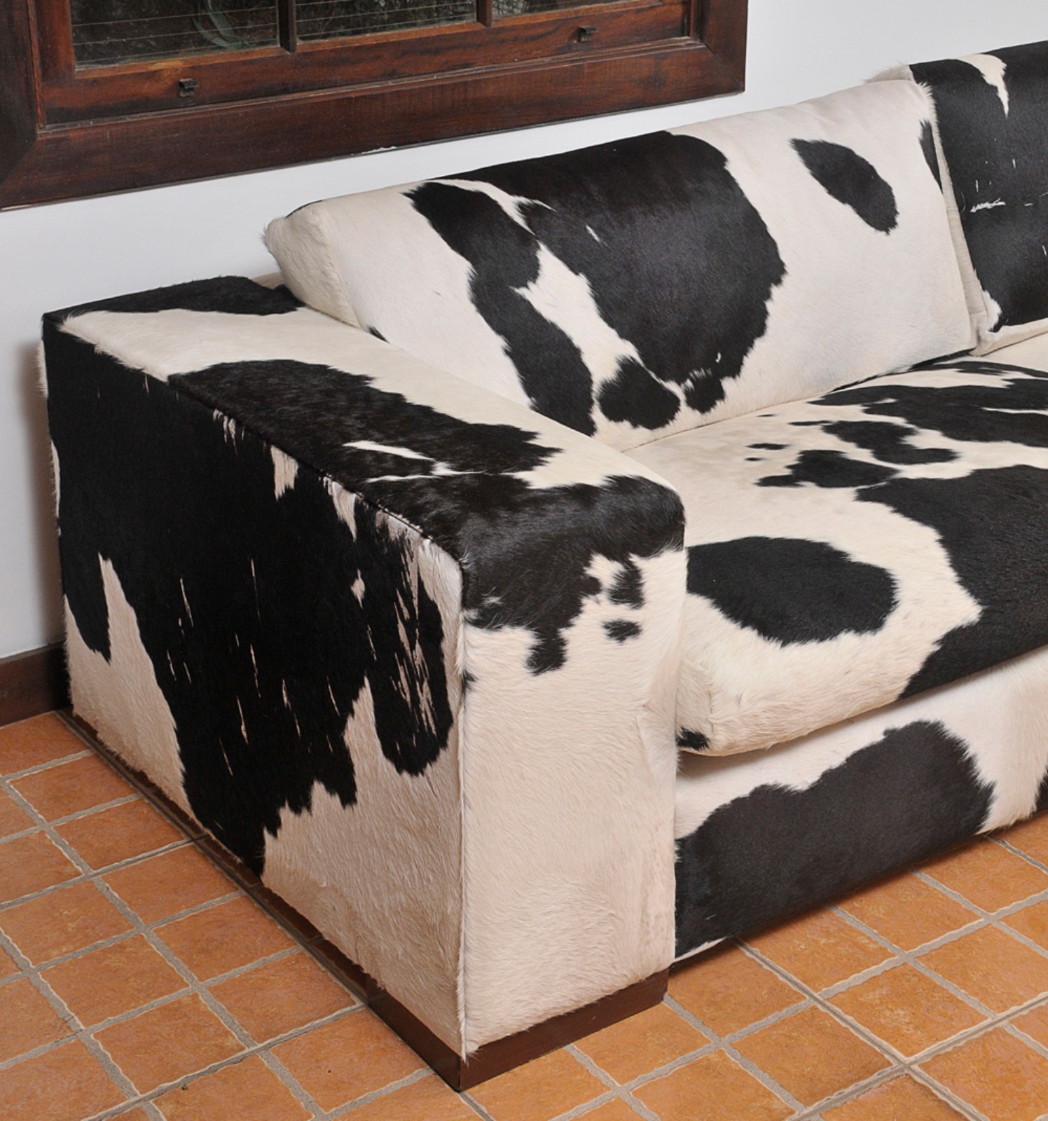Grande Sofá estilo moderno para 6 lugares com almofadas soltas... - foto 3 de 3