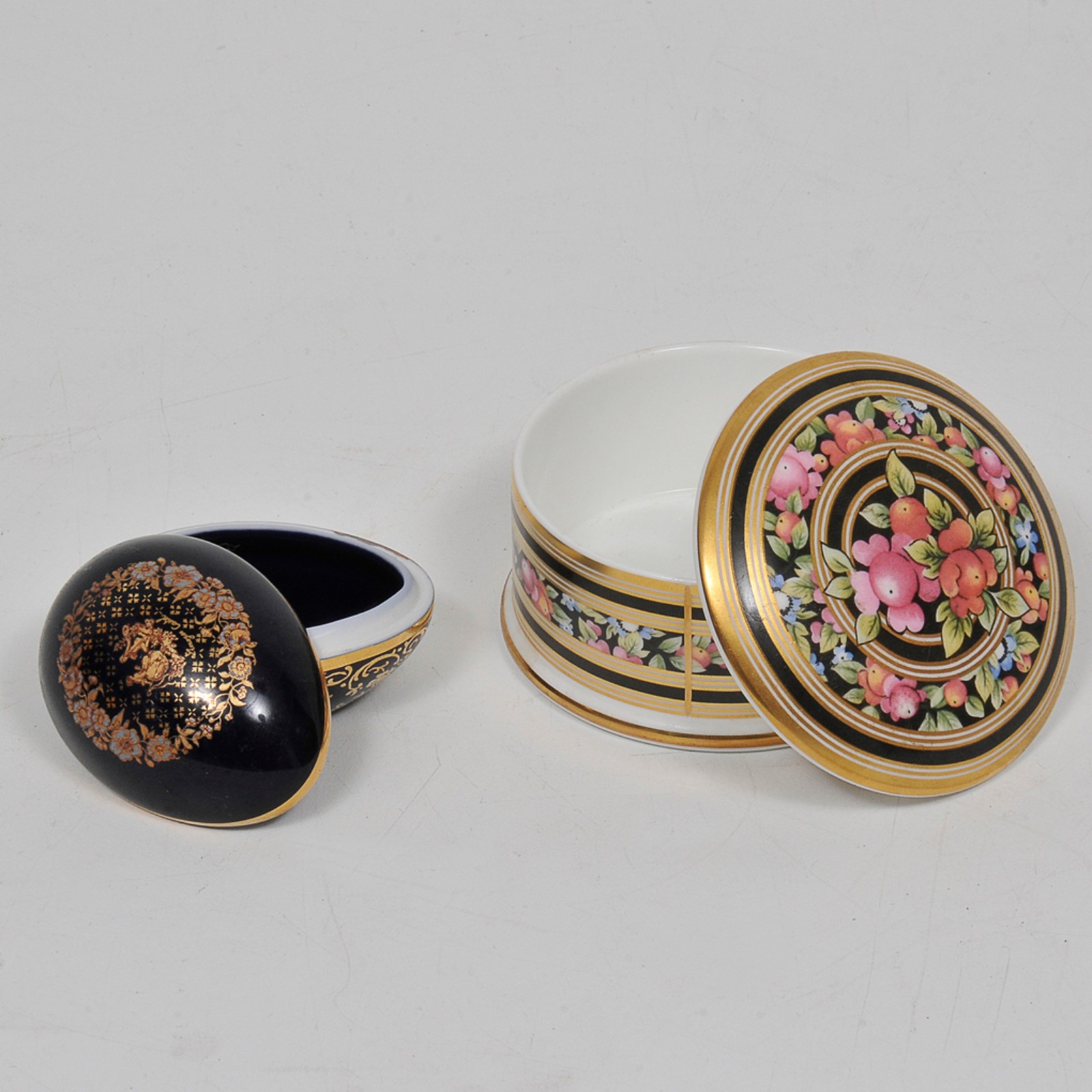 Lote constando 5 caixinhas em porcelana de coleção sendo: um limões... - foto 5 de 10