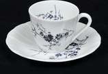 Limoges (1771),  - Aparelho de chá e café, em porcelana francesa de Limoges decorado com flores, composto de 12 pratos de sobremesa, 12 pratos para pão, 12 xícaras com p