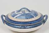 Aparelho de jantar em porcelana japonesa imperi... - Aparelho de jantar em porcelana japonesa imperial manufatura Iron Stone Ware decorada com pagodes e paisagens em rica policromia nas cores branc...