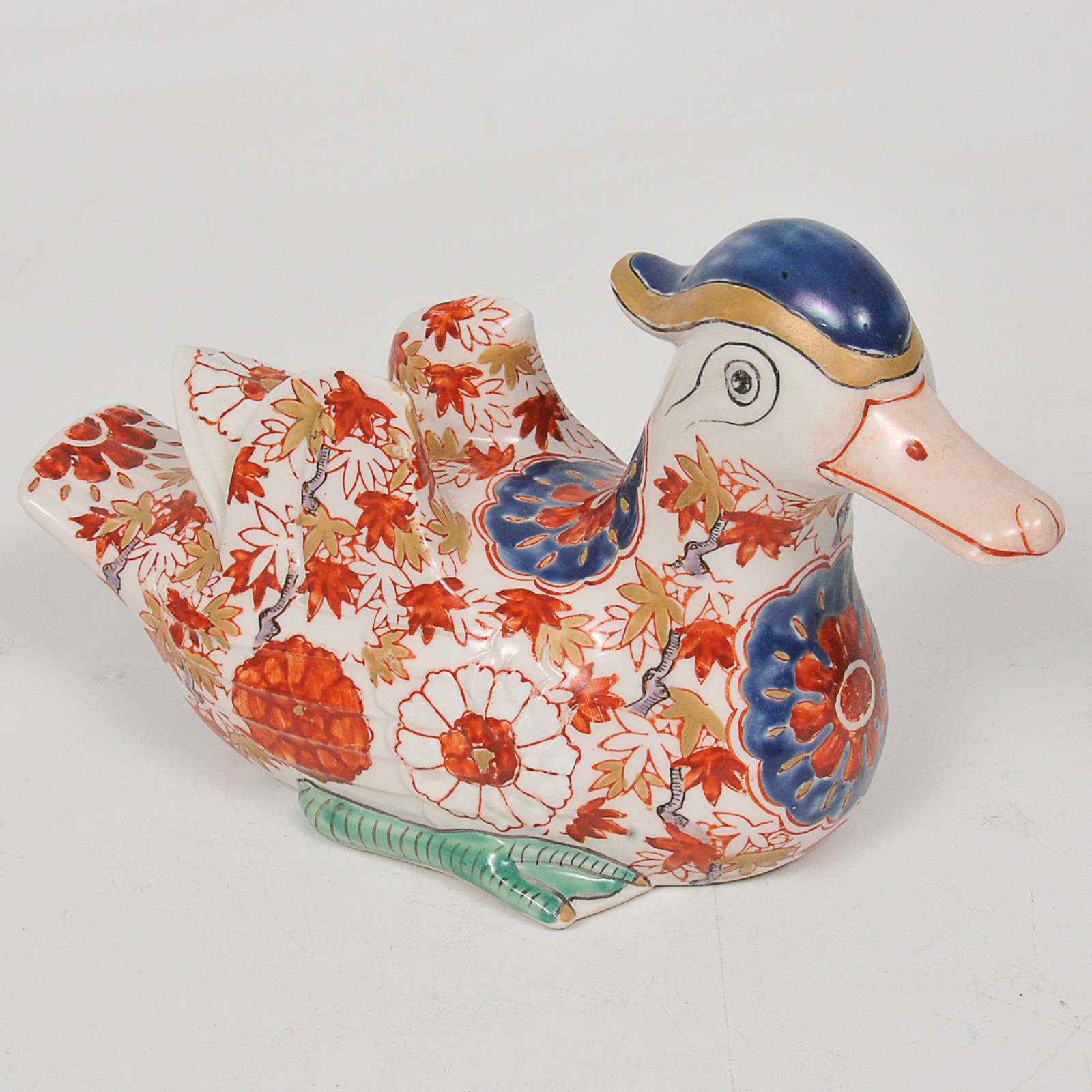Par de esculturas representando Patos em porcelana oriental, ao gosto... - foto 2 de 4