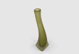 KOSTA BODA (since 1742),  - Solifleur em vidro artístico de murano na cor verde com design sinuoso, dec.80<br>Ex-Coleção diplomata Carlos Ferreira