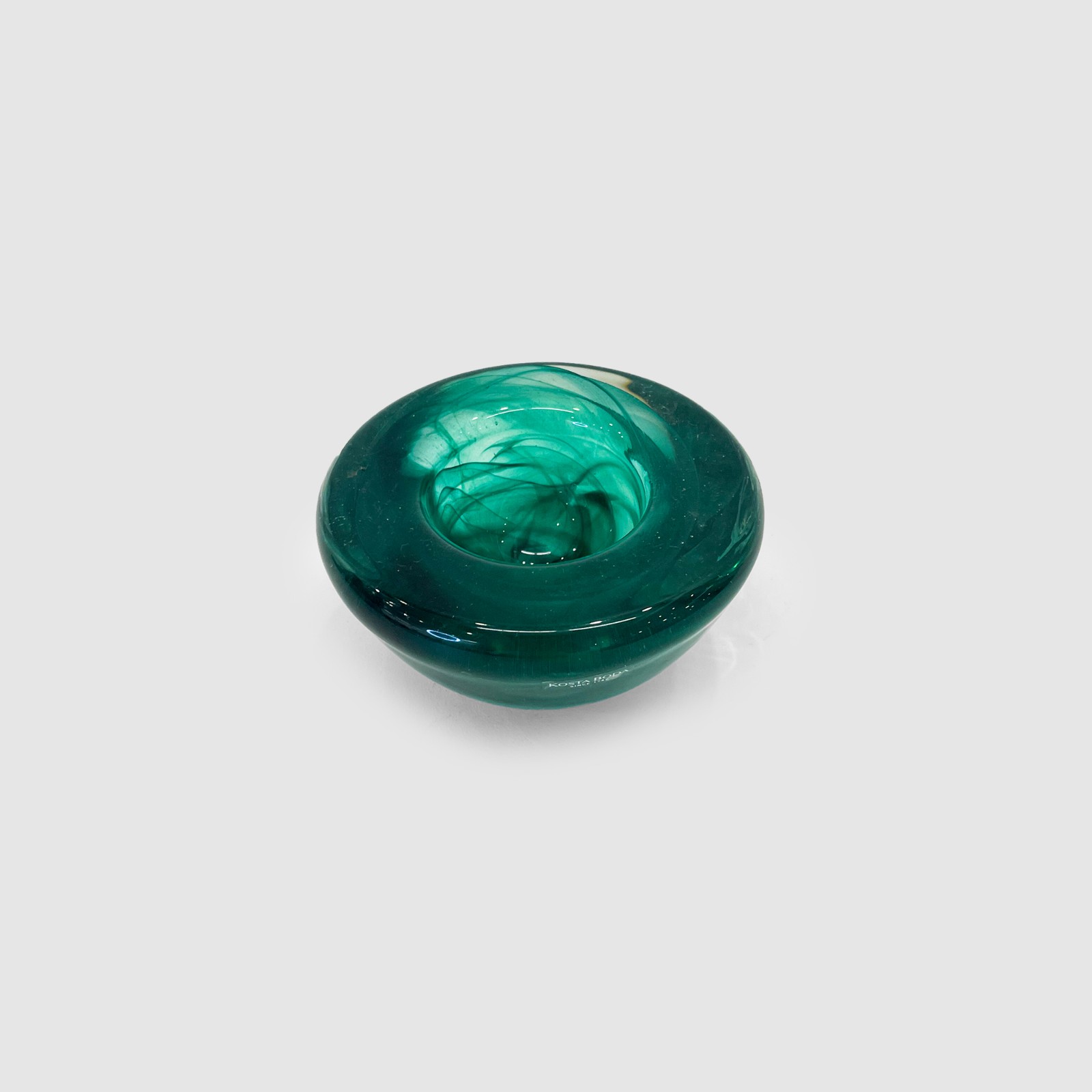 Pequeno bowl em vidro de Murano na cor verde e translúcido dito "... - foto 1 de 3