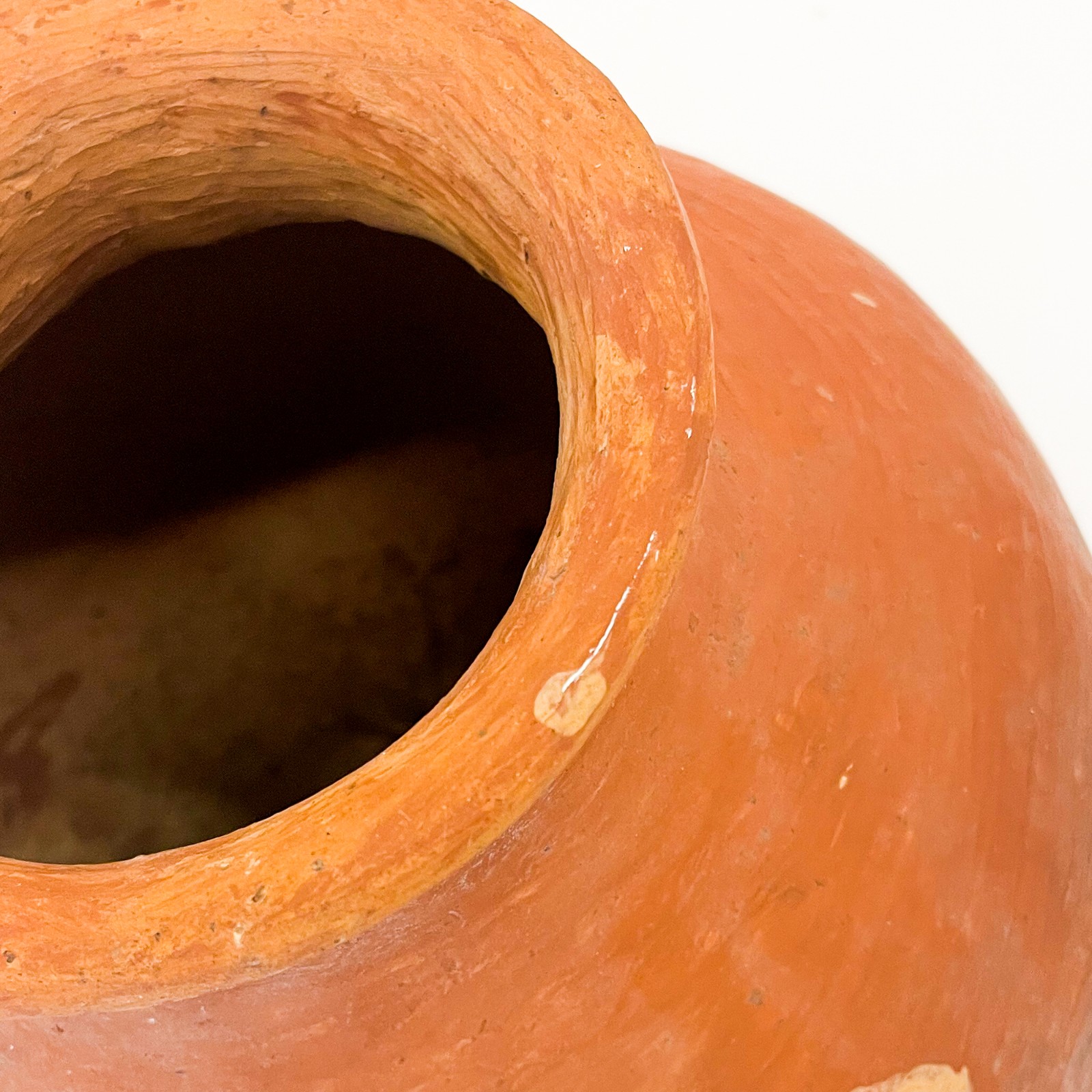 ARTE POPULAR - Moringa confeccionada em terracota com decoração de... - foto 6 de 6