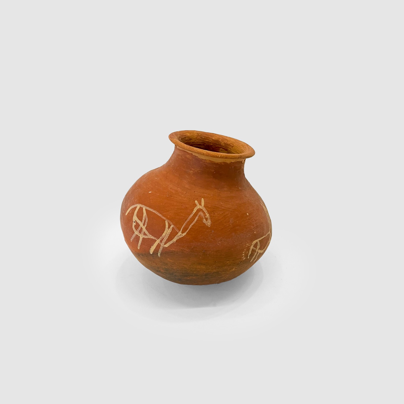 ARTE POPULAR - Moringa confeccionada em terracota com decoração de... - foto 1 de 6