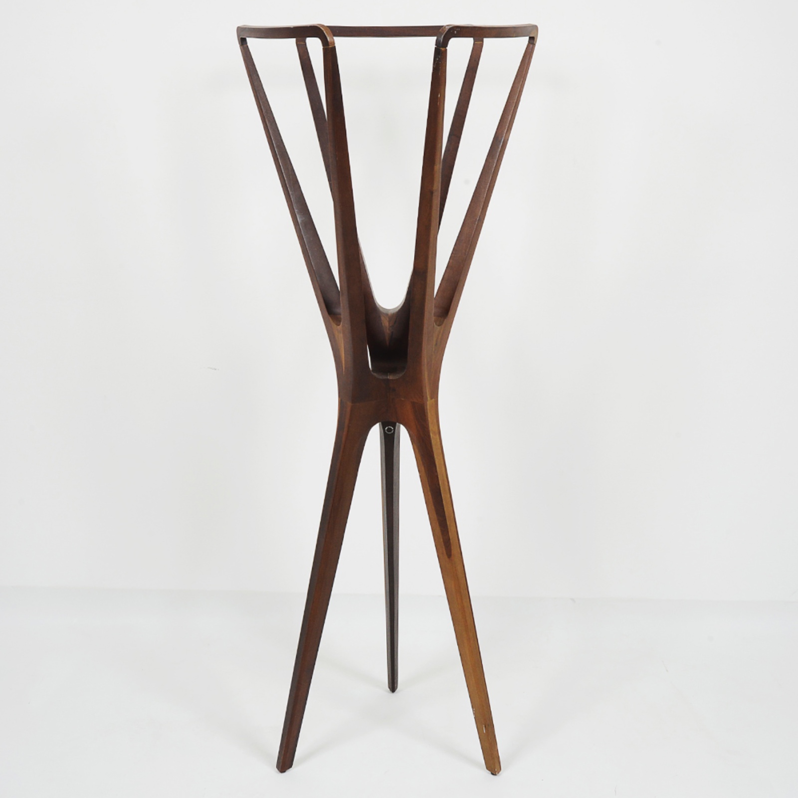 Jader Almeida (1981), Cabideiro Loose, 2010 - foto 1 de 5