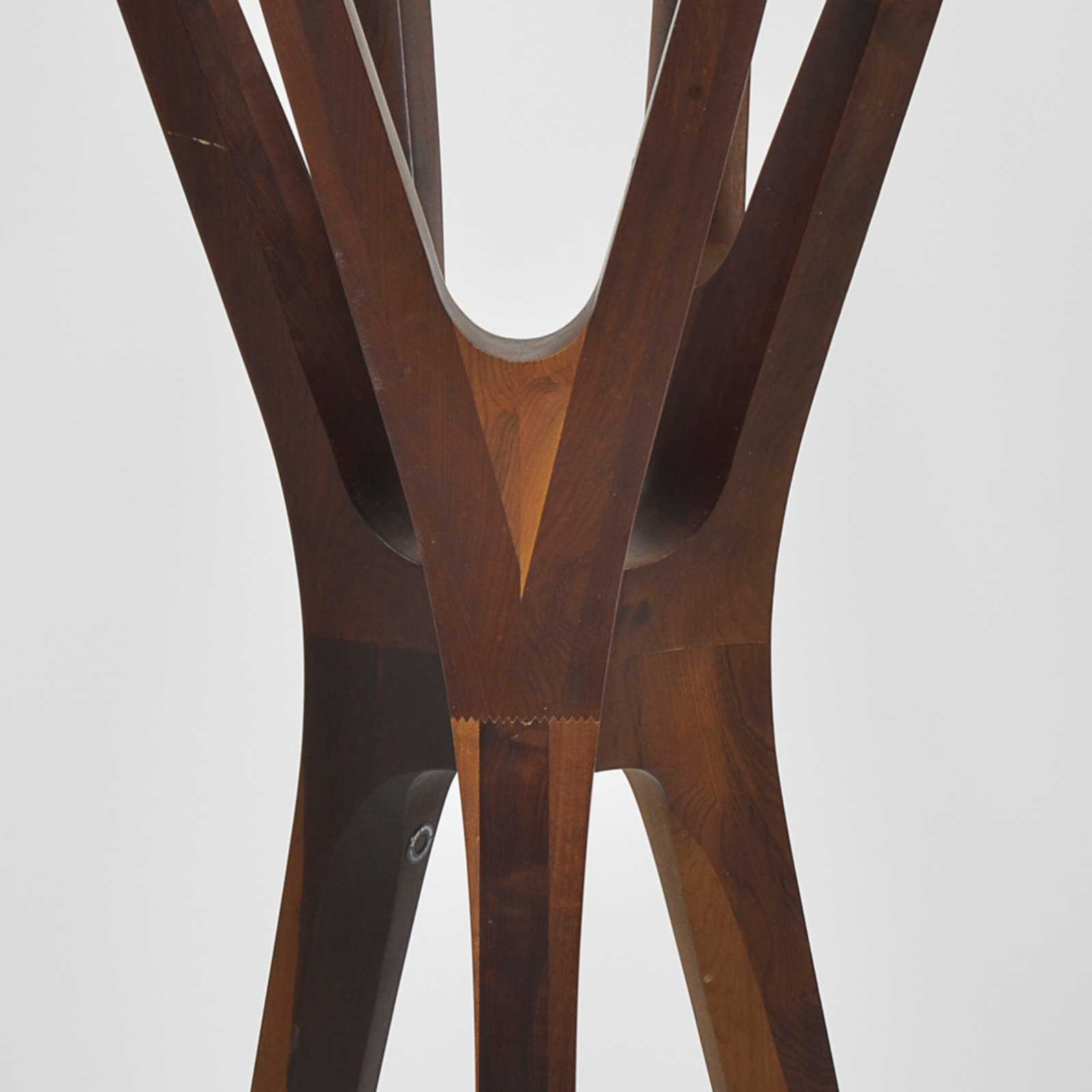 Jader Almeida (1981), Cabideiro Loose, 2010 - foto 4 de 5