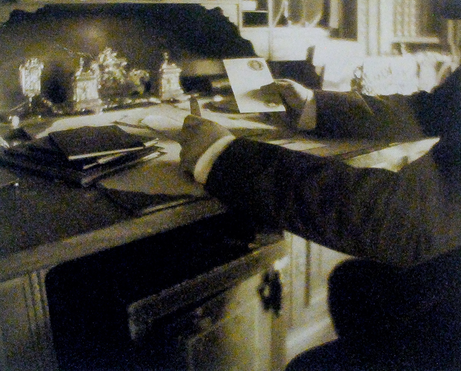  Vik Muniz (1961), "Letter from Clayton Days Picture" - foto 1 de 5