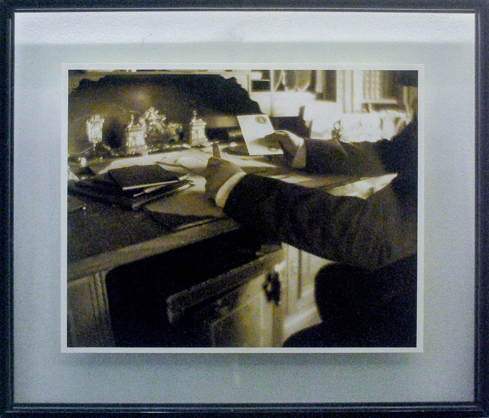  Vik Muniz (1961), "Letter from Clayton Days Picture" - foto 2 de 5