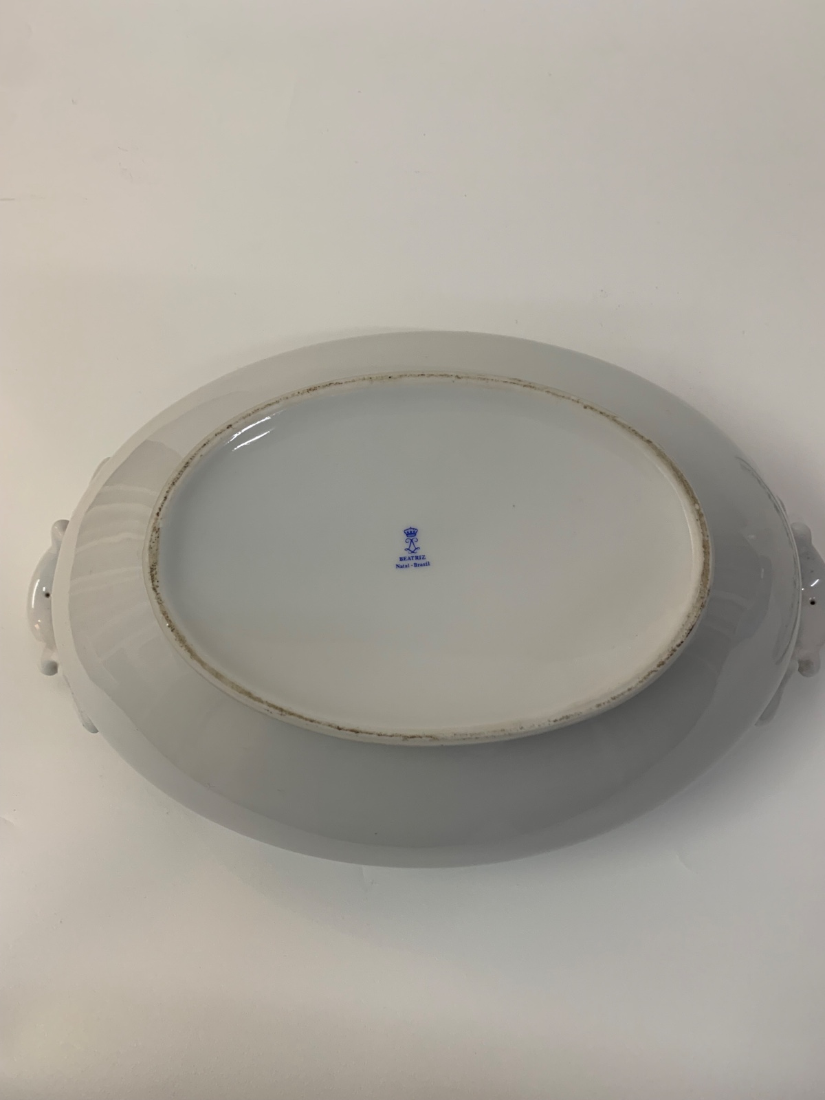 Elegante sopeira em porcelana inglesa na cor branca com decoracao de... - foto 6 de 6