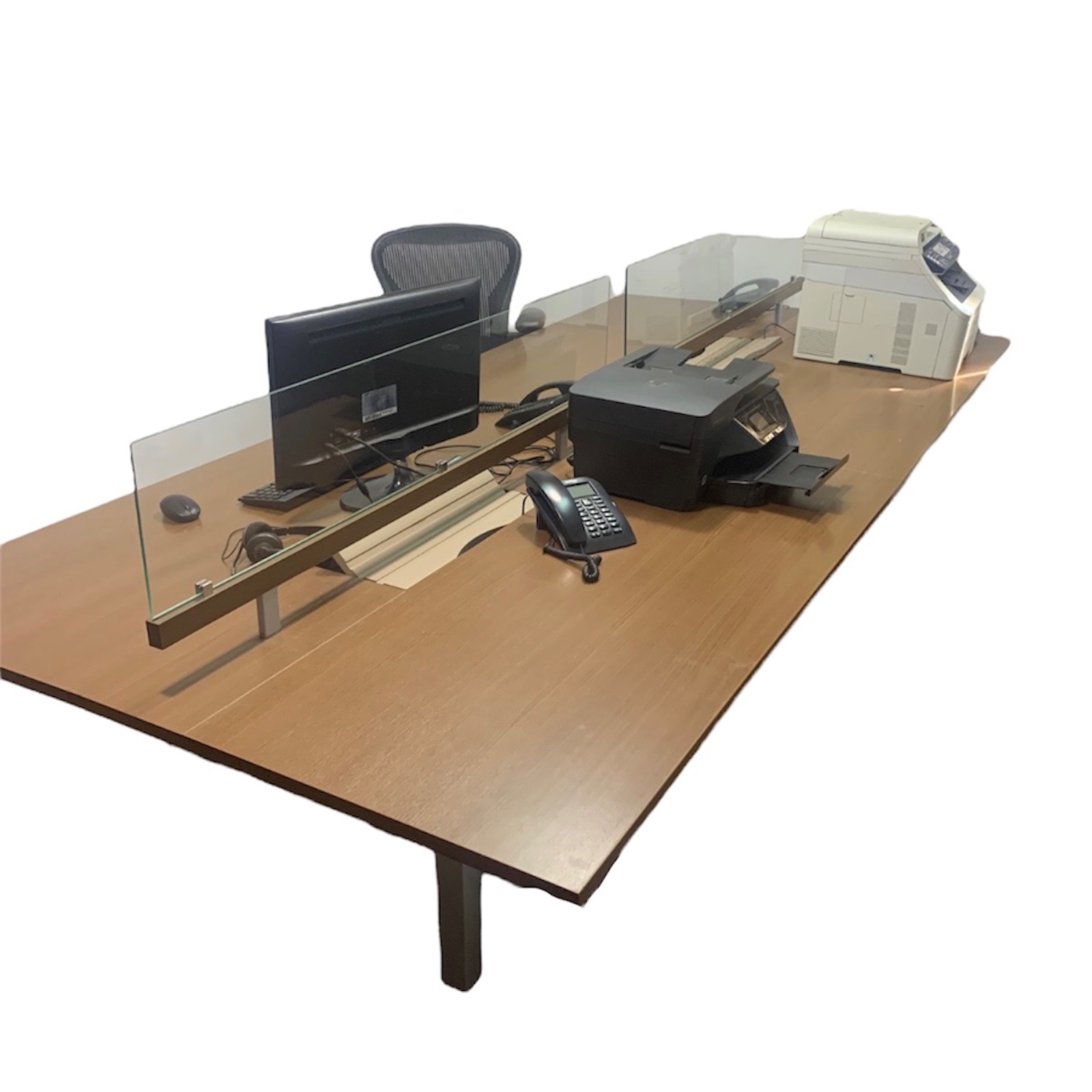 Grande mesa para escritório com 4 estações de trabalho em madeira... - foto 1 de 7