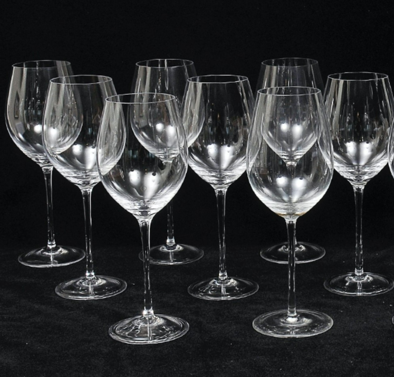 Lote constando 9 taças para água em cristal europeu translúcido. Lote... - foto 1 de 2