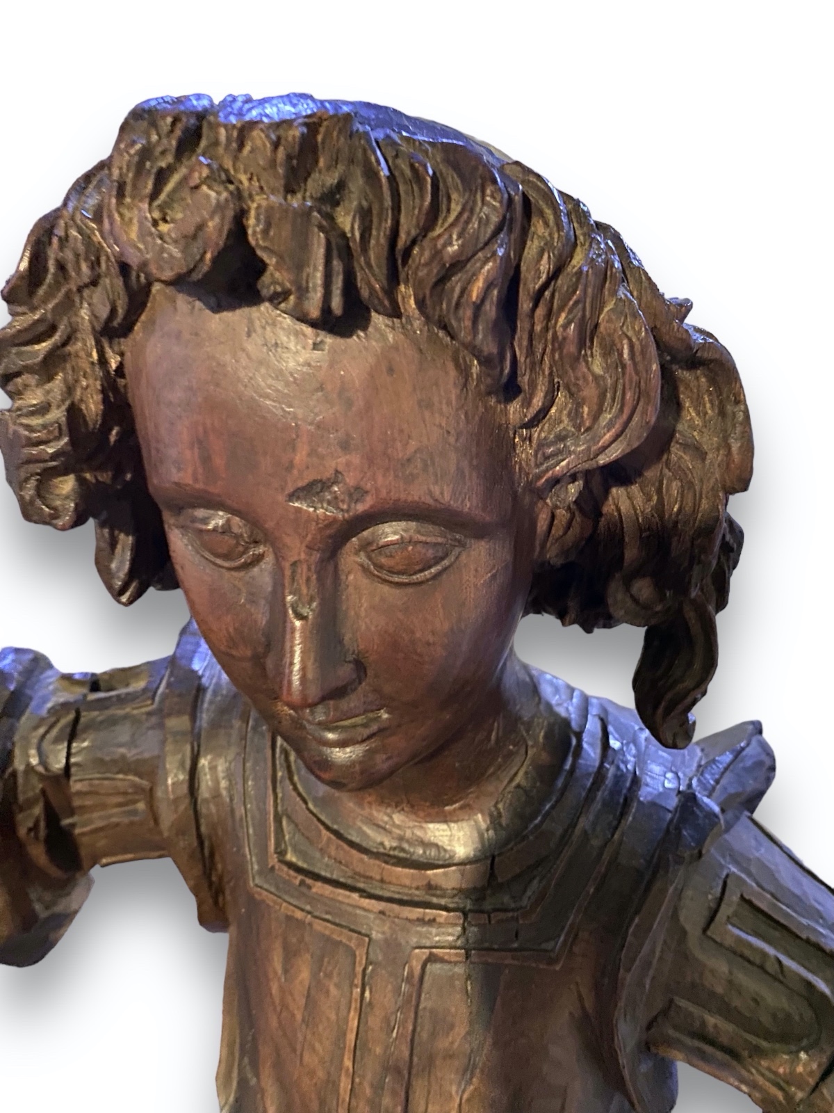 Excepcional e imponente escultura francesa em carvalho de São Miguel... - foto 5 de 6