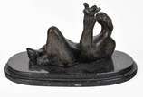 Sonia Ebling (1918-2006),  - Escultura em bronze <br>Ass. na peça<br>