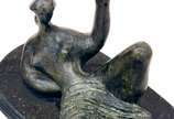 Sonia Ebling (1918-2006),  - Escultura em bronze <br>Ass. na peça<br>