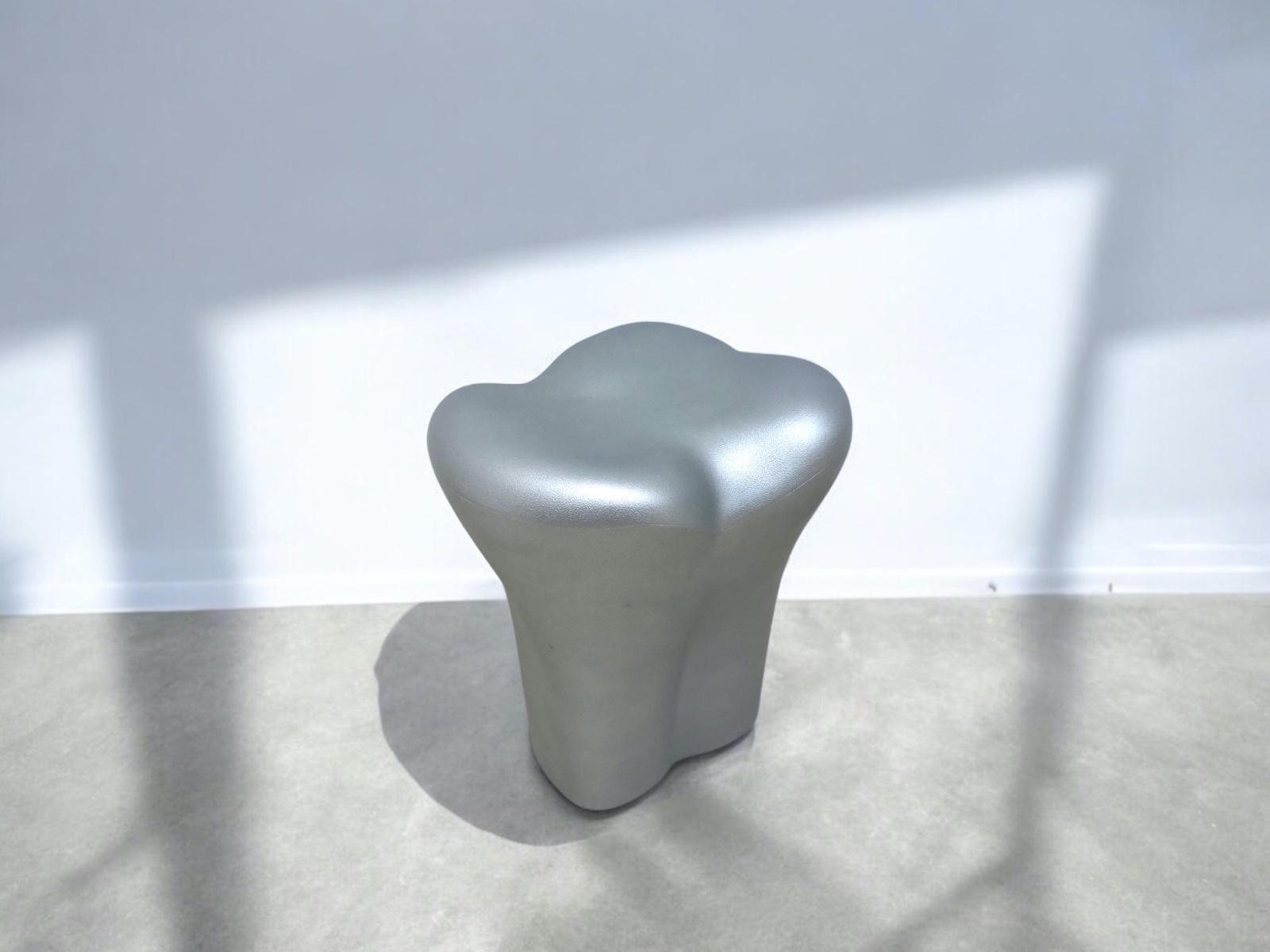 Philippe Starck (1949), The Tooth - foto 1 de 7