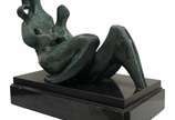 Vera Torres (1962), Namorados - Escultura em bronze patinado<br>Assinada na peça <br>Peça única<br>Acompanha certificado da artista. 