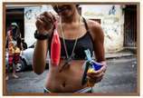 Melissa de Oliveira, Sem título, série Morro do... - Fotografia <br>Impressão sobre papel  de algodão<br>Edição 1/5 + PA  <br><br>Melissa de Oliveira, nascida no Rio de Janeiro (RJ) em 2000, é fotó...