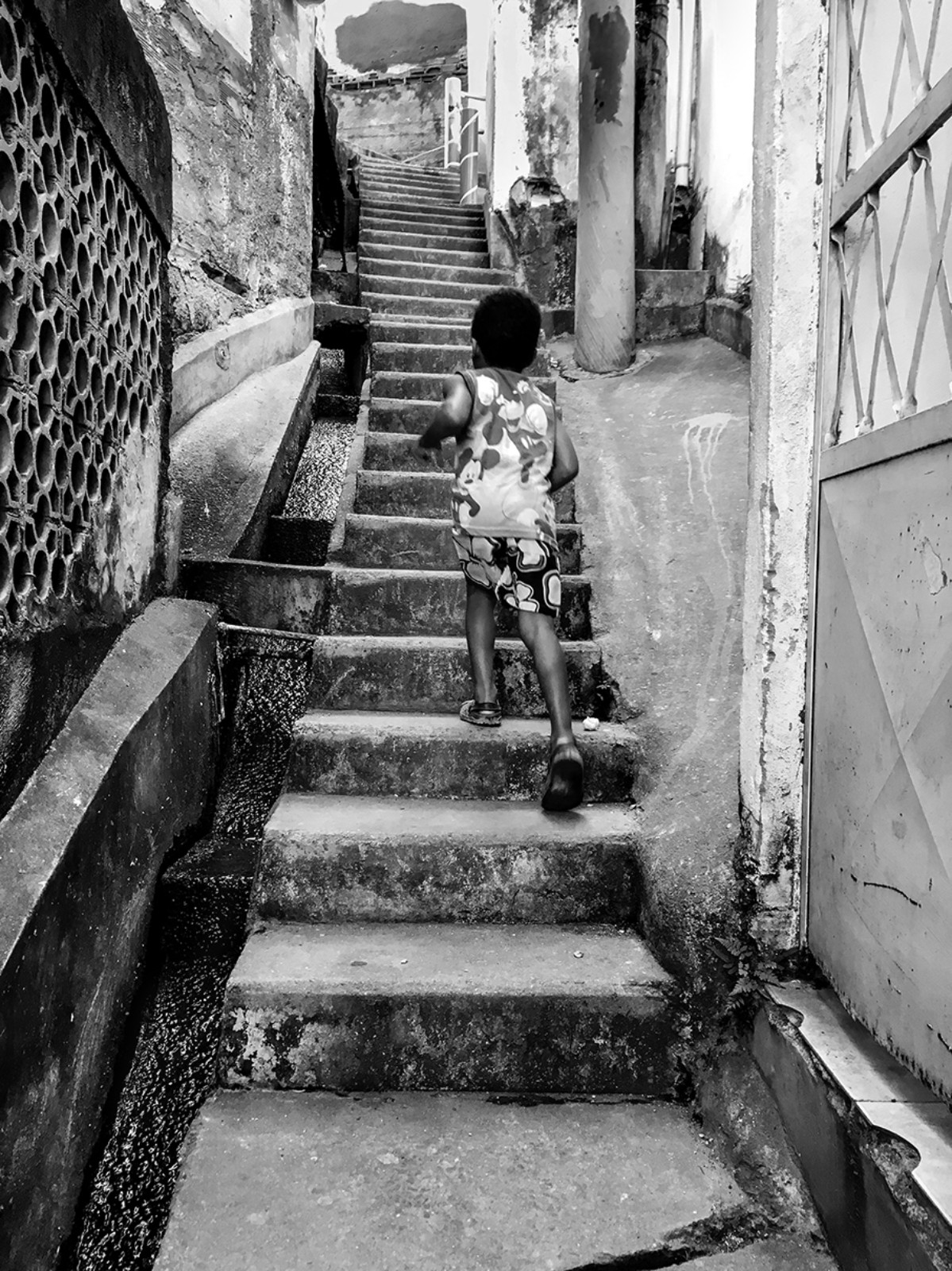 Joyce Marques (1996), ESCADARIA, 2016