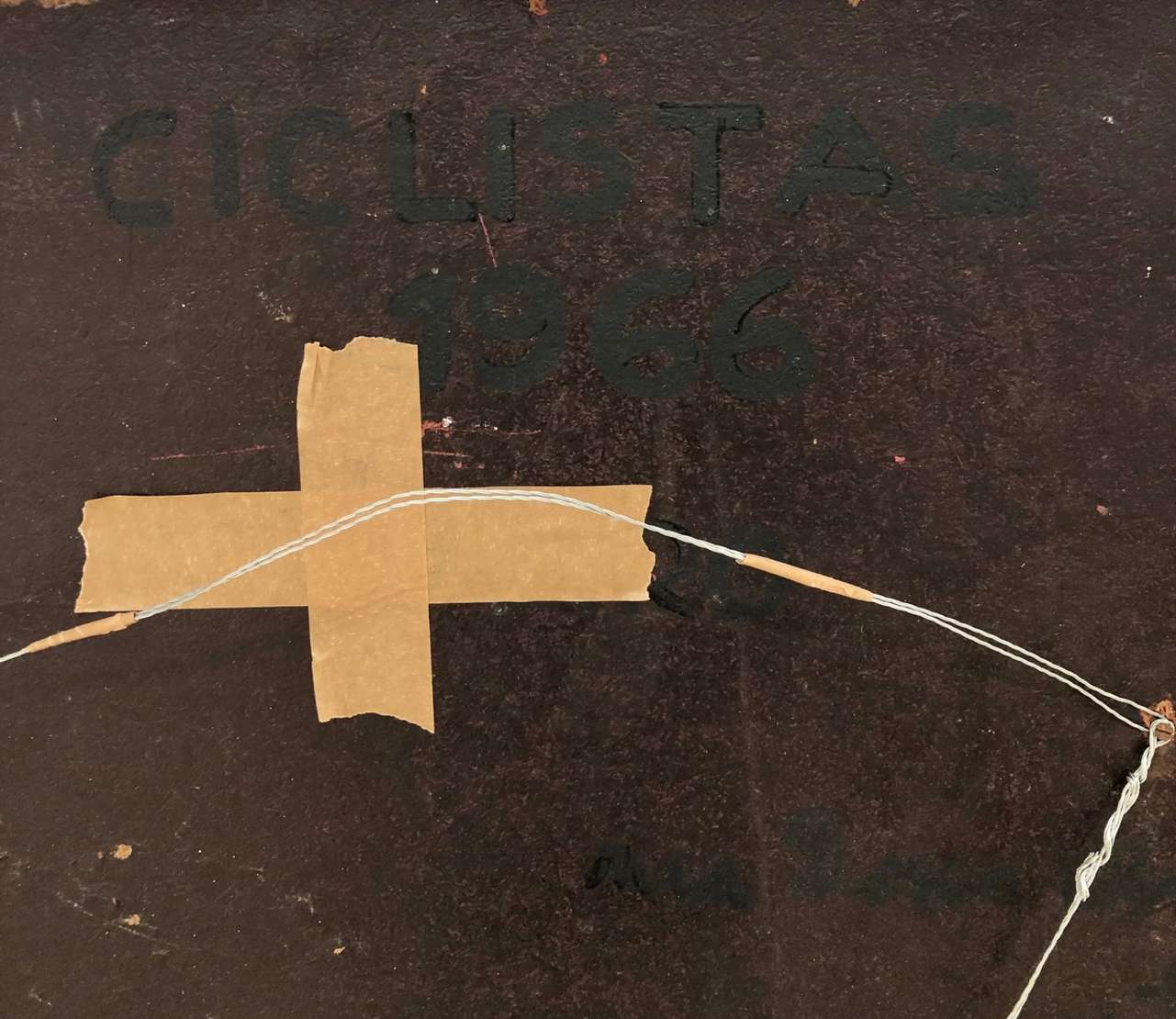 Joaquim Tenreiro (1906-1992), Ciclistas, 1966 - Técnica mista <br>Ass. verso 