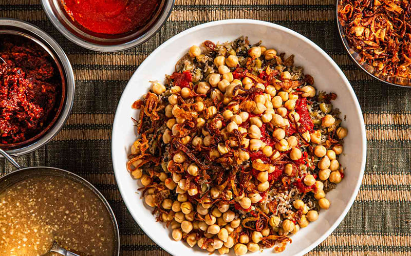 El koshari, orgullo callejero de Egipto