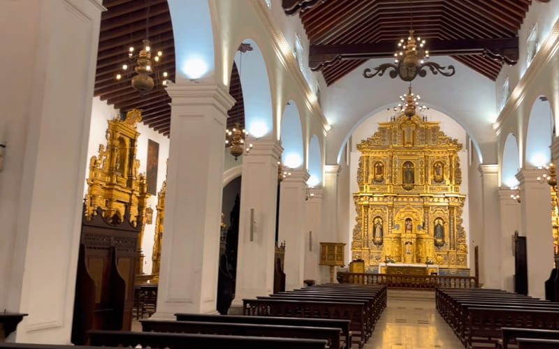 Guia Tour: Iglesia de San Francisco