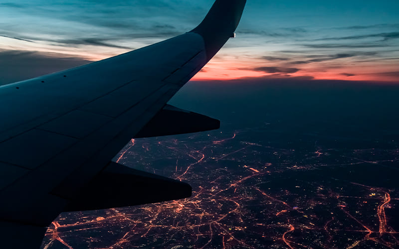 Coisas indispensáveis para levar em um voo noturno