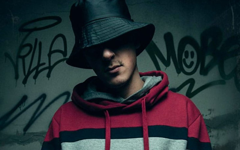 ACRU PRESENTÓ “DHARMA”, SU PRIMER TEMA EN EL 2021 thumbnail