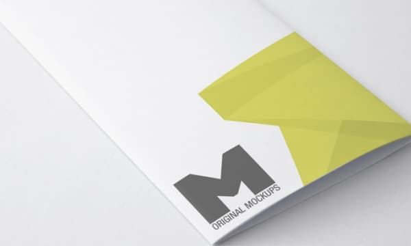 Tri-fold-Broucher-MockUp-01