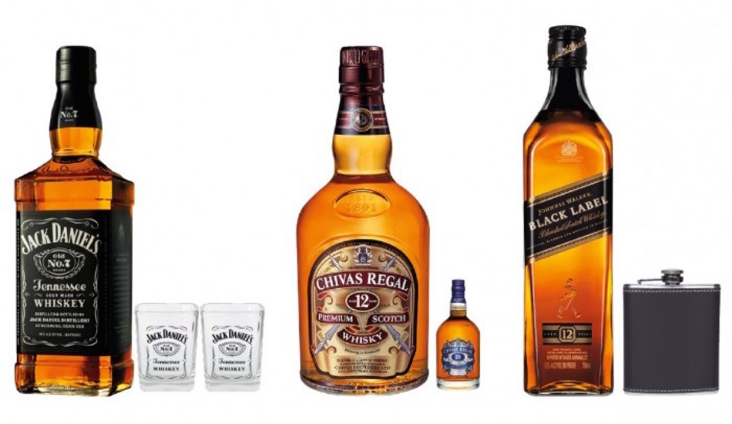 Whisky Pack: Jack Daniels N7 750cc + 2 Vasos + Chivas Regal 12 años 750cc + Chivas Regal 18 años mini 50cc + Johnnie Walker Black Label 750cc + Licorera