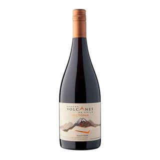 Imagen de Vino Volcanes de Chile Tectonia Pinot Noir 750cc 