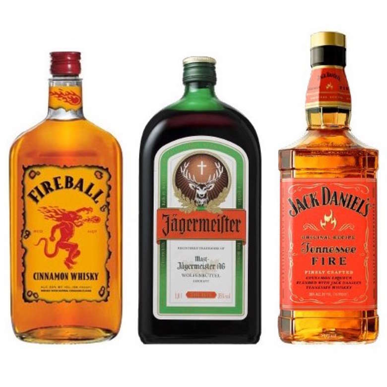 Fireball Whiskey Canela 750cc + Jagermeister 700cc + Jack Daniels Fire 750cc