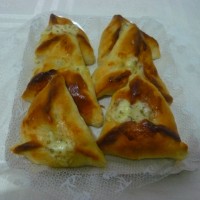 Esfihas (carne, queijo, escarola, frango, calabresa, presunto e queijo