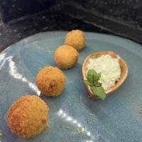 Bolinhas de patê de salmão 