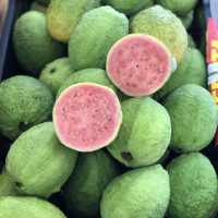 Goiaba vermelha cada 100g