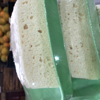 Queijo meia cura furadinho peça