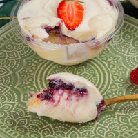 TORTA DE FRUTAS VERMELHAS