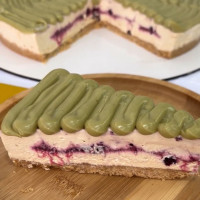 Torta Gelada Frutas Vermelhas com Pistache