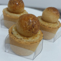 Tartelete de frutas vermelhas e crème brüllé 